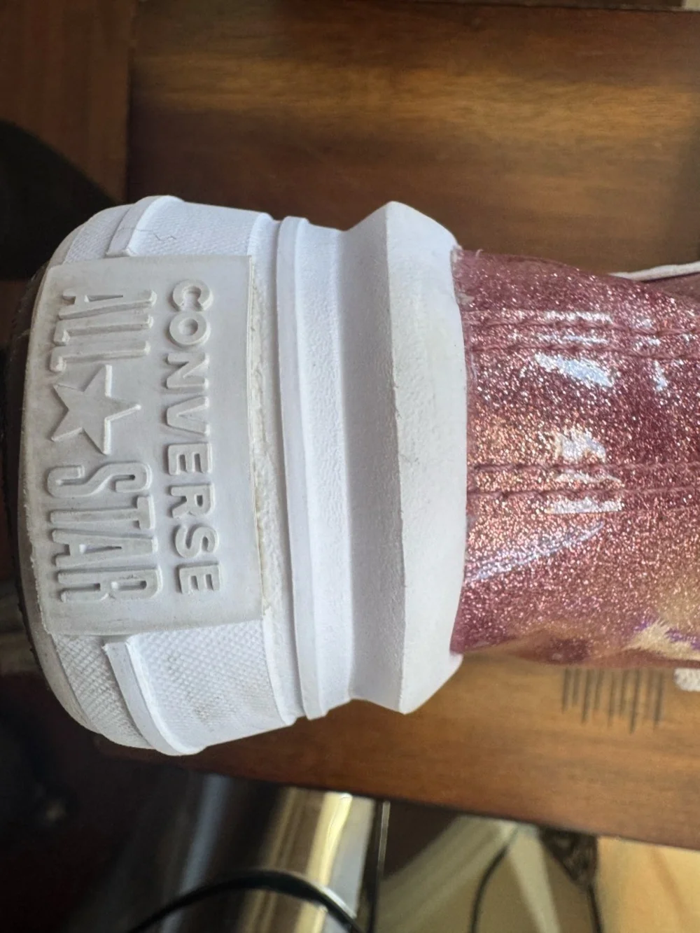 Converse Girls All Star Hightops Size 1, Pink Sparkle Gently Used